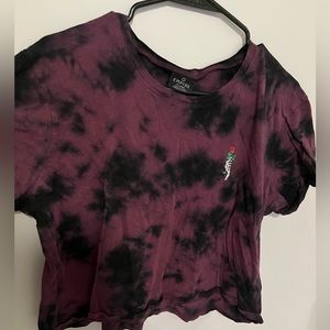 EMPYRE Woman’s Skull Hand with Rose T-Shirt